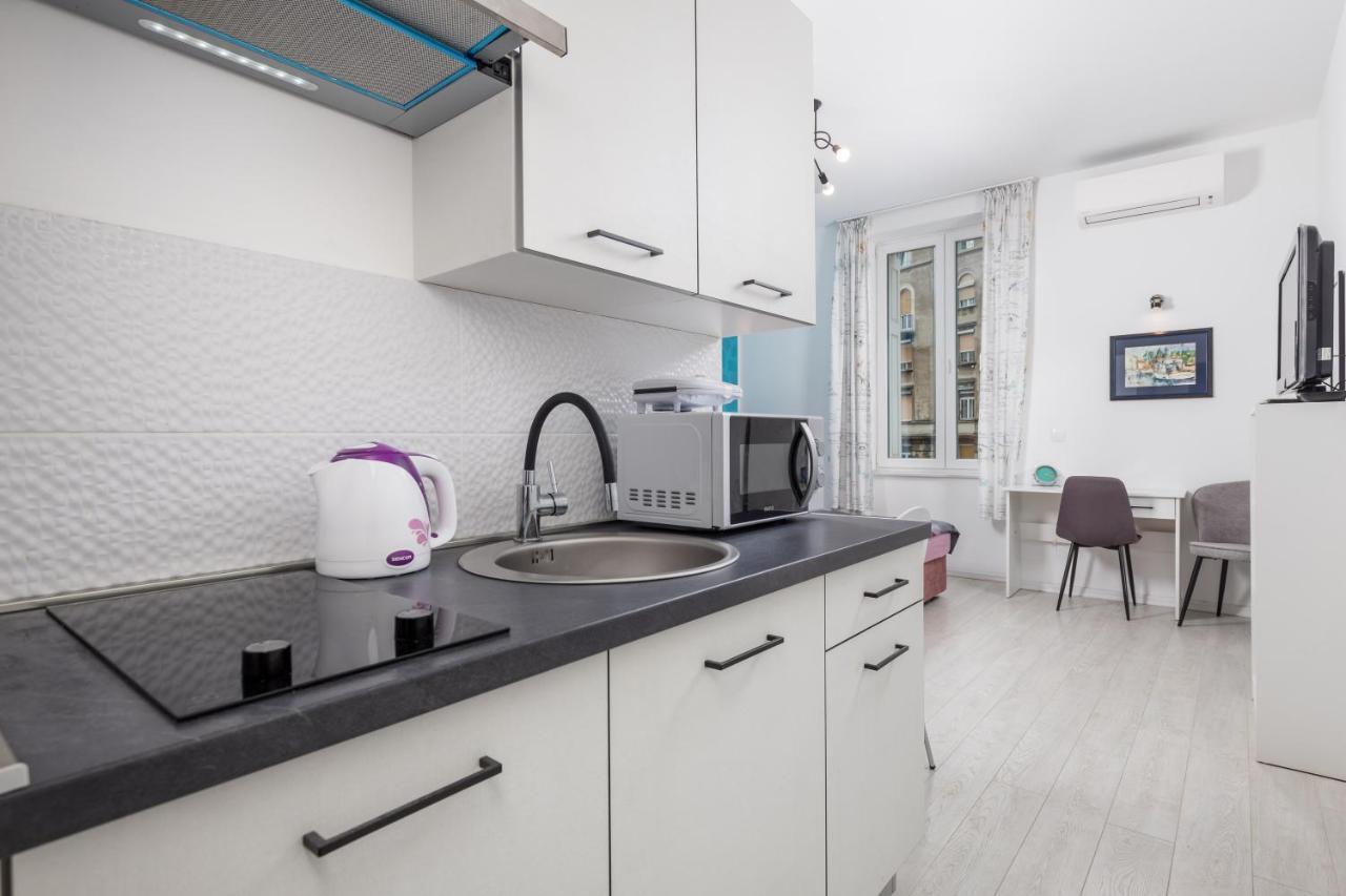 Studio Apartments Fran'S Rijeka Eksteriør billede