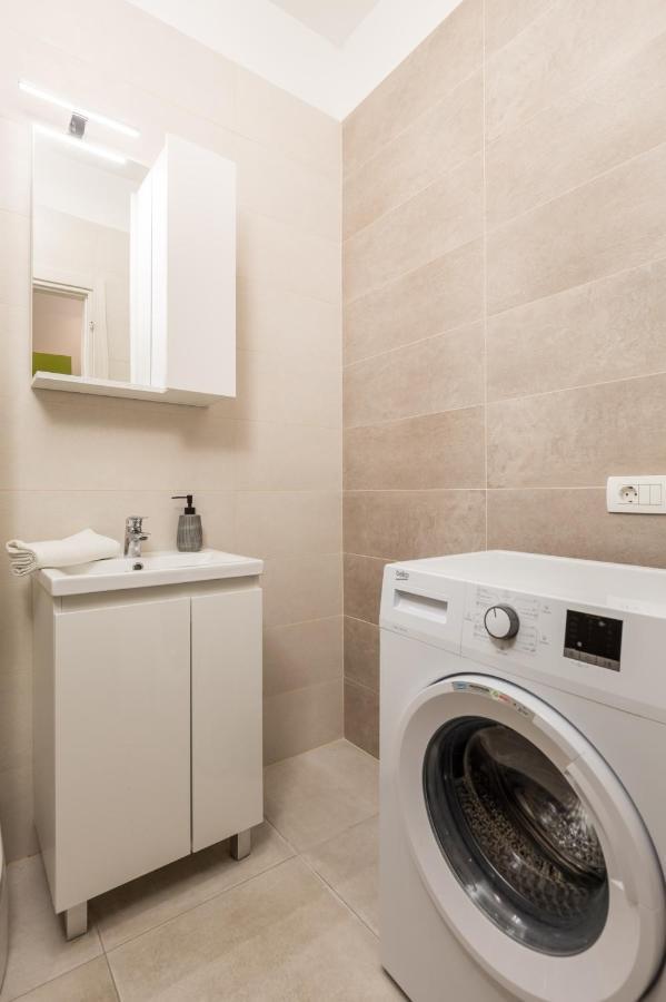 Studio Apartments Fran'S Rijeka Eksteriør billede